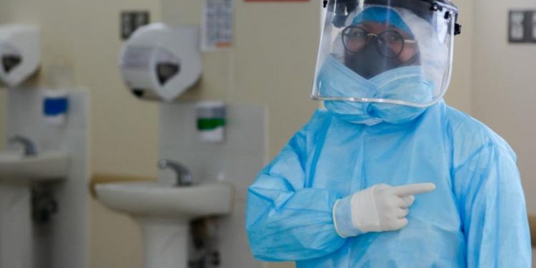 El Ministerio de Salud habilita la 4ta dosis de la vacuna contra COVID-19 para grupos priorizados