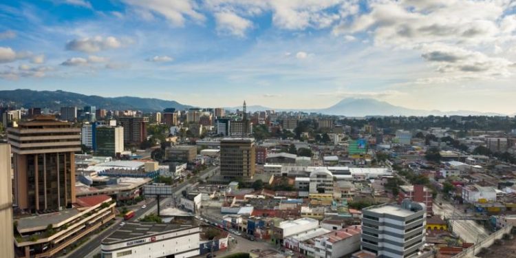 S&P Global Ratings mejora calificación crediticia de Guatemala