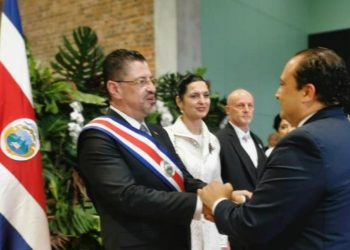Guatemala participa en transmisión de mando presidencial en Costa Rica