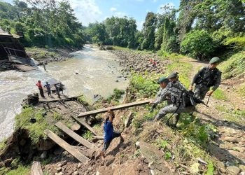 Ejército de Guatemala realiza evaluación de daños y despeja vías afectadas por las lluvias en San Marcos