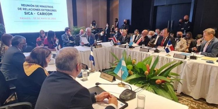 Canciller Mario Búcaro participa en Reunión de Ministros de Relaciones Exteriores del SICA y de la CARICOM