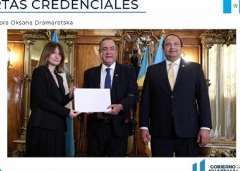 Embajadora de Ucrania presentó Cartas Credenciales al presidente Alejandro Giammattei