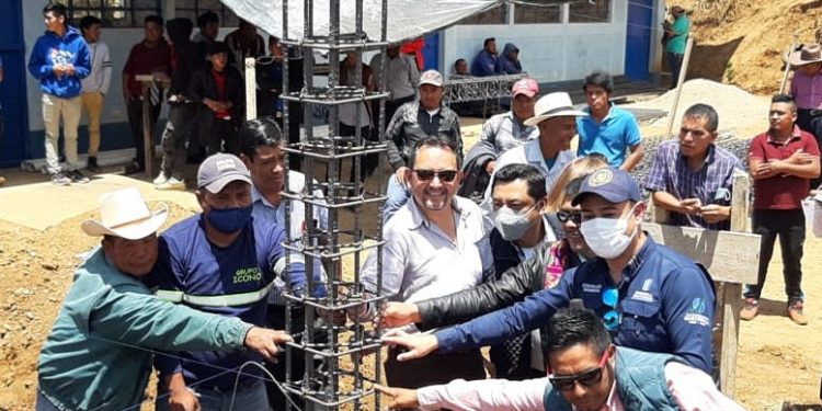 Inicia construcción de instituto educativo en Comitancillo