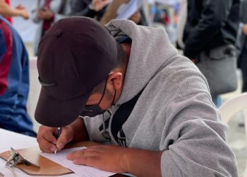 Realizan feria del empleo para fomentar crecimiento profesional