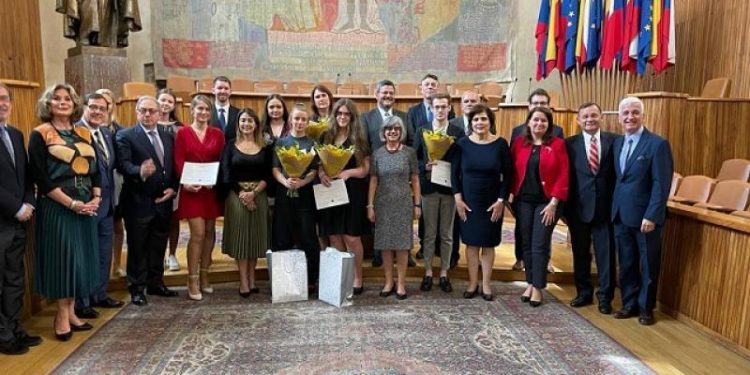 Guatemala participa en entrega del Premio Iberoamericano, en República Checa