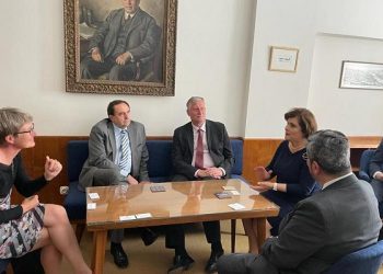 Guatemala explora colaboraciones en temas culturales con universidad checa