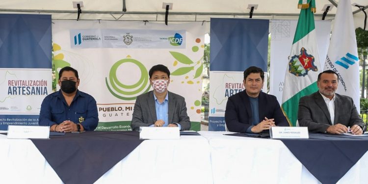 Ministerio de Economía inaugura la IV Feria Nacional Mi Pueblo Mi Producto