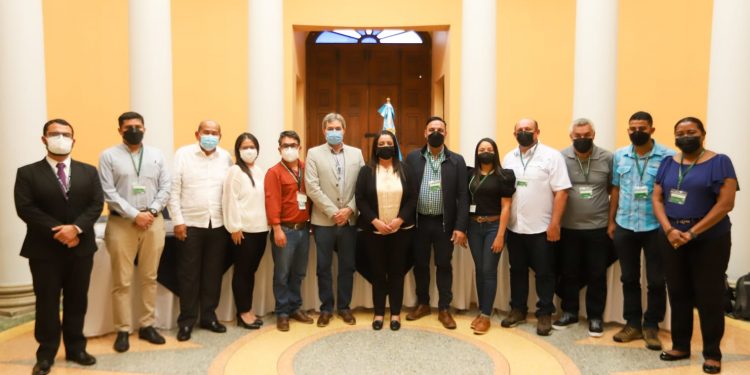 MINEDUC participa en Intercambio Interinstitucional del Programa de Alimentación Escolar