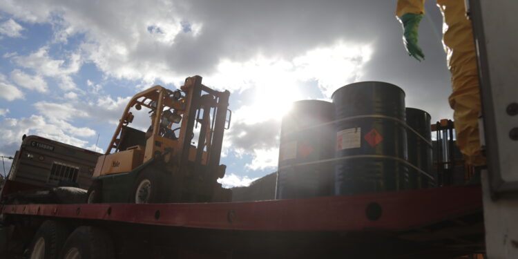 Trasladan más de 140 toneladas métricas de sustancias químicas para su destrucción, durante el 2022