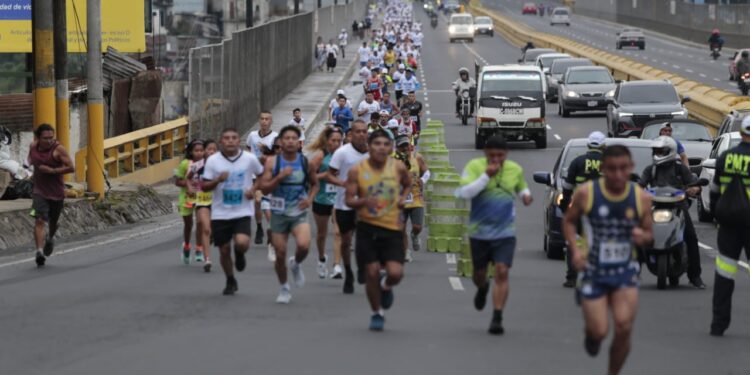 Ministro Barrientos: “Hacer deporte es la mejor decisión”