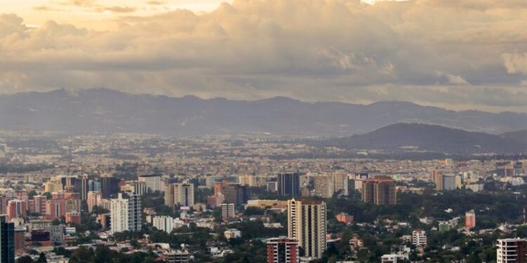 El Banco Santander emitió un informe en el cual resalta que seleccionó a Guatemala como un país alterno para los mercados financieros globales