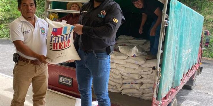 Fodes entregó alimentos en Alta Verapaz y Quiché