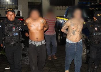 Trailero es capturado cuando transportaba a cuatro mareros salvadoreños