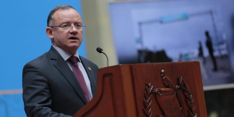 Mingob anuncia ingreso de 700 motos para la PNC