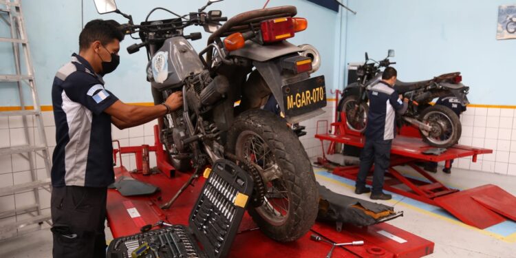 Gobernación fortalece reacción policial con la recuperación unidades