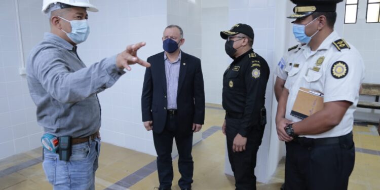 Más 2000 agentes beneficiados con proyecto de alimentación policial