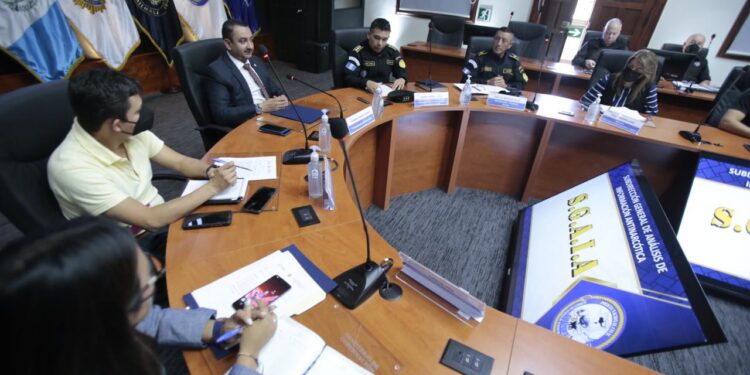 Gobernación ejecuta estrategias en el combate frontal al narcotráfico en Guatemala