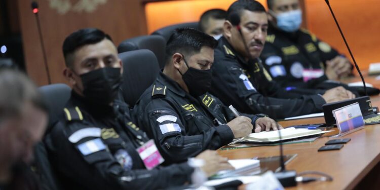 Gobernación ejecuta estrategias en el combate frontal al narcotráfico en Guatemala