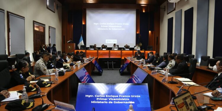 Gobernación fortalece trabajo operativo y de investigación criminal de la PNC