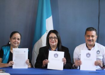 Ministerio de Educación firma convenios de cooperación interinstitucional con Unicef y municipalidades en Alta Verapaz