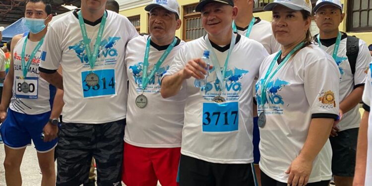 Ministro Barrientos: “Hacer deporte es la mejor decisión”