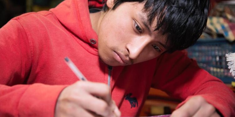 Fomentan la permanencia escolar en Sololá