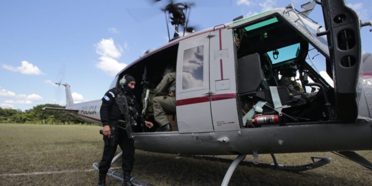 Ministerio de Gobernación crea la Unidad Aérea, Unabed