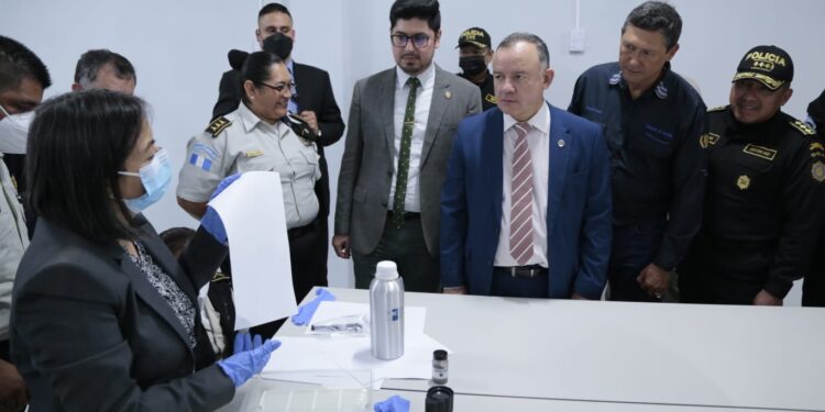 Demostración Científica fortalece la educación policial