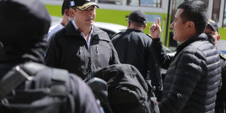 Activan plan de prevención de seguridad por pago de Bono 14