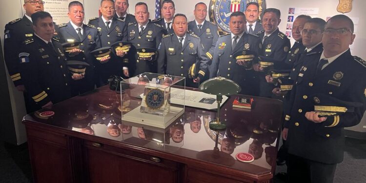 Gobernación fortalece capacidades del personal policial