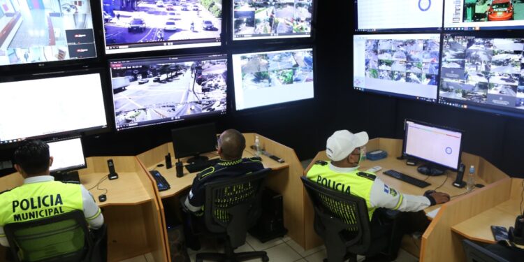 Trabajo interinstitucional fortalece la seguridad en zona 10