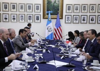 Autoridades de Guatemala y EE. UU. abordan asuntos bilaterales y de seguridad