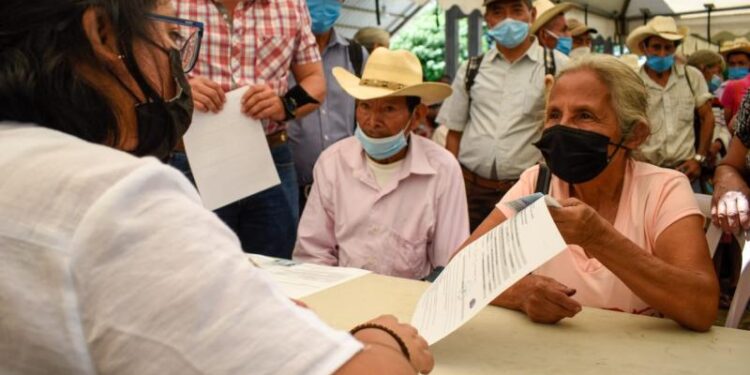 PAM beneficia a más de 600 adultos mayores en Chiquimula