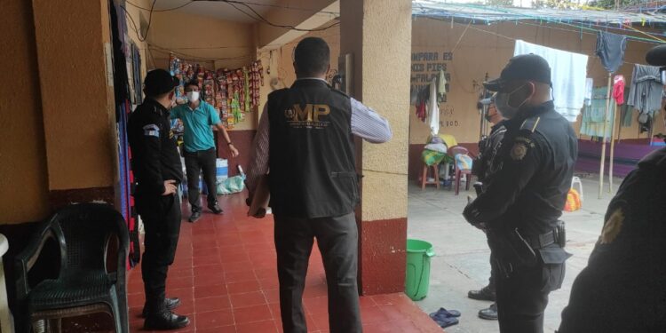 PNC desarrolla requisas en tres centros carcelarios