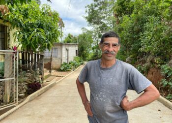 Fodes mejora camino rural en Moyuta, Jutiapa