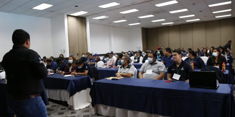 Mides inicia jornada de capacitaciones sobre Crecer Sano