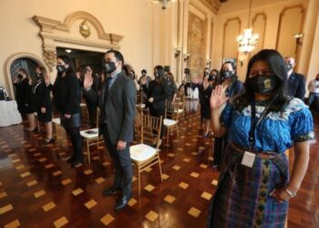 Funcionarios del Minex se gradúan como Guardianes del Patrimonio