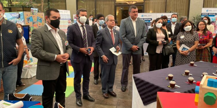 Presentan avances sobre política enfocada en la primera infancia