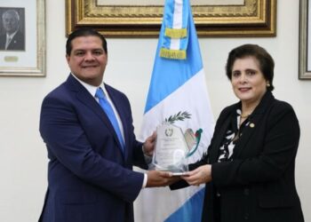 Minex reconoce aporte de ingeniero que diseñó pabellón de Guatemala en la Expo 2020 Dubái