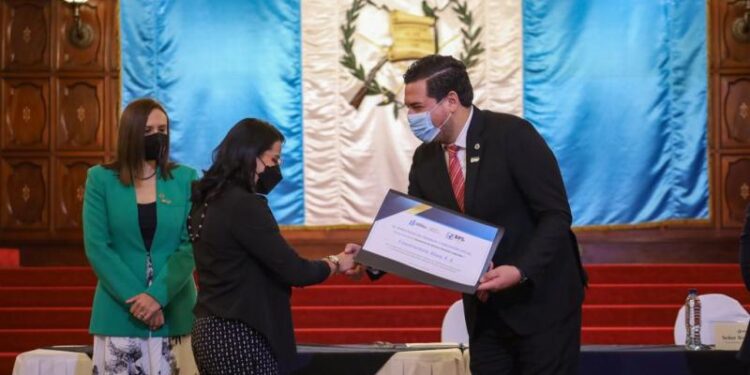 Por segundo año Mintrab entrega constancia de Buenas Prácticas Laborales