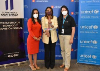 El Ministerio de Trabajo y Previsión Social y UNICEF reconocen el nuevo Espacio Amigo de la Lactancia Materna del Banco GyT Continental