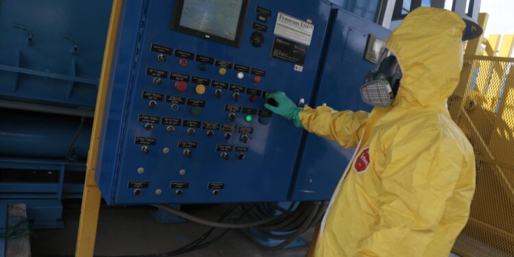 Comparten experiencias sobre traslado y destrucción de precursores químicos