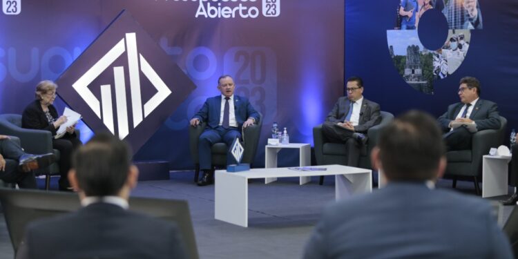Ministro de Gobernación presenta proyecto presupuestario para 2023 con atención a necesidades de las fuerzas de seguridad