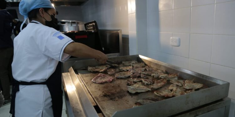 Inauguran segundo comedor policial