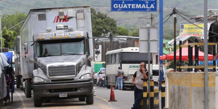 Autoridades se reúnen para abordar temas relacionados a la atención y protección de migrantes