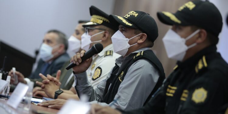 Capturan a ocho agentes de PNC por cohecho pasivo y plagio o secuestro