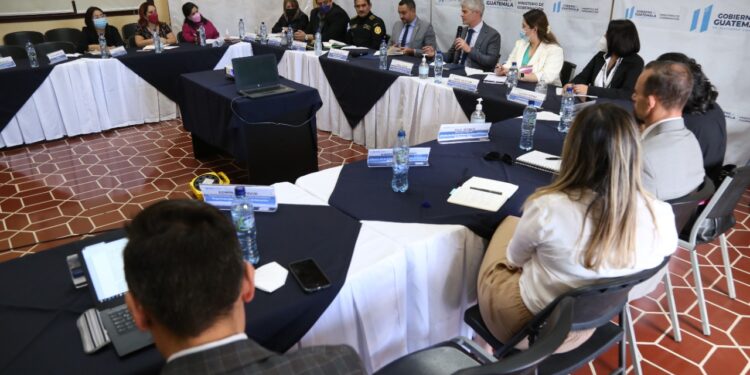 Destrucción de precursores químicos evitará la fabricación y venta para consumo de drogas