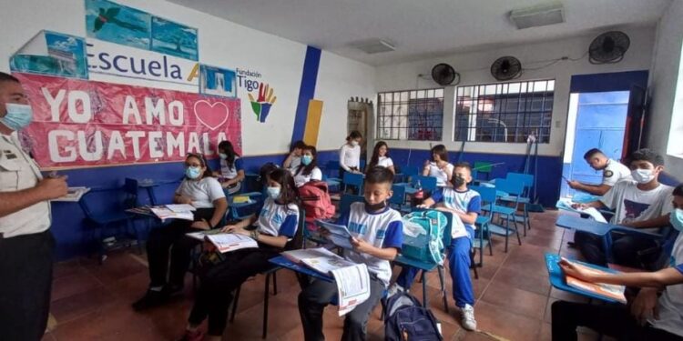 Población participa en eventos sobre Prevención Escolar en todo el país