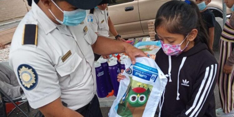 Población participa en eventos sobre Prevención Escolar en todo el país