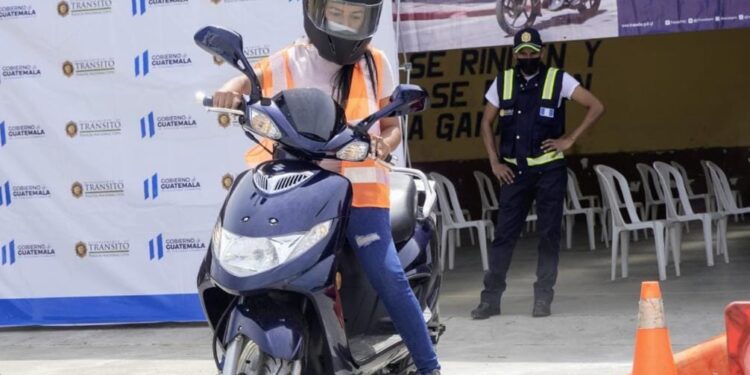 Programa Motorista Segura llega a Cuilapa, Santa Rosa